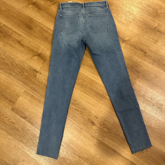 High rise skinny Jean with raw hem and button fly- size tall / long! - Picture 3 of 4